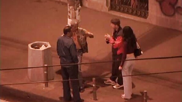 귀여운 레즈비언 Celebration 그들의 Anniversary 로 데 뜨거운 섹스