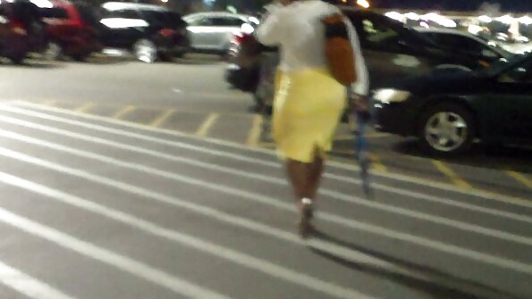 남자들이 성노예 취급을 받는 미래에 대한 환상적인 이야기