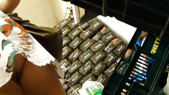 Foxy 대 에 섹시한 란제리 치료법 그녀의 swain 와 도움 의 섹스