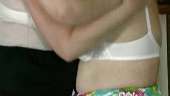 흑단 소녀 노출 작은 전리품 과 젖가슴 과 도착 엿