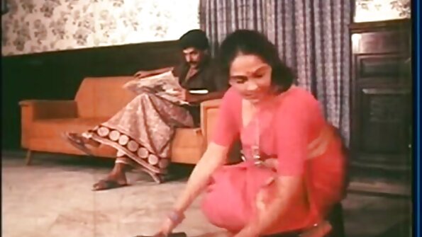 뜨거운 병아리 와 파랑 눈 이다 제공 타격 직업 에 뿔의 친구